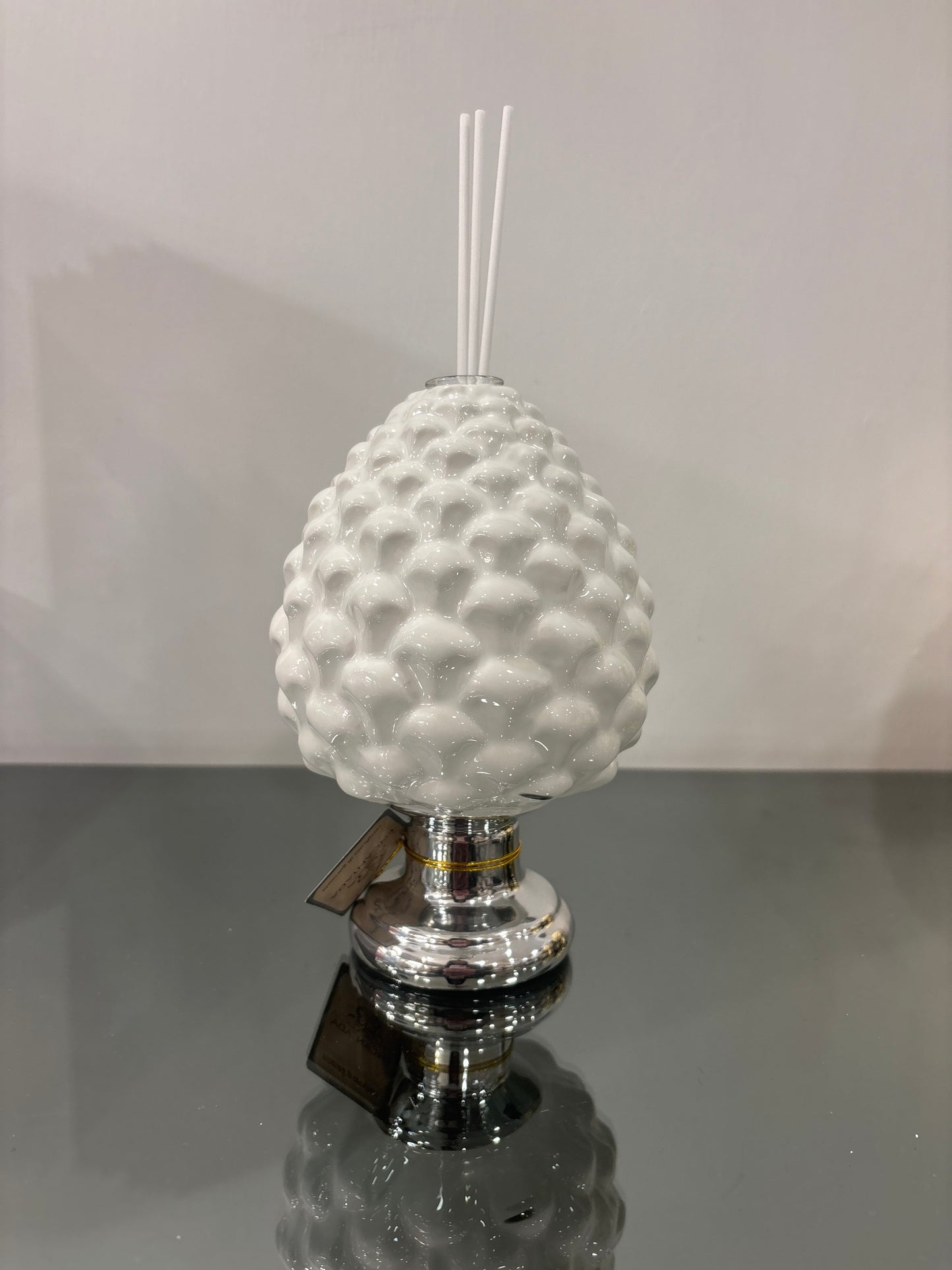 Pigna bianca/argento profumatore H17 - Encantada