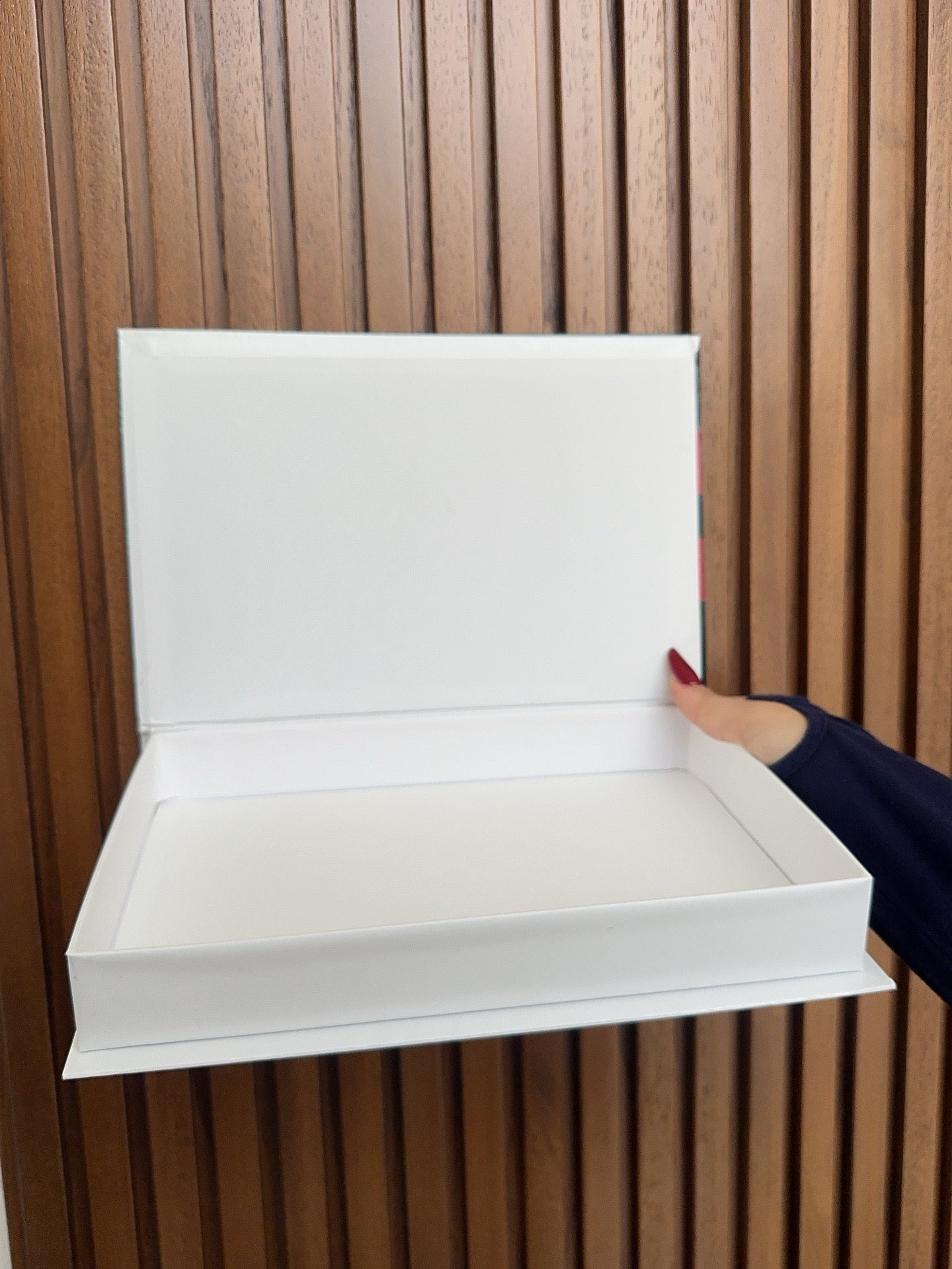 Scatola a libro Gucci