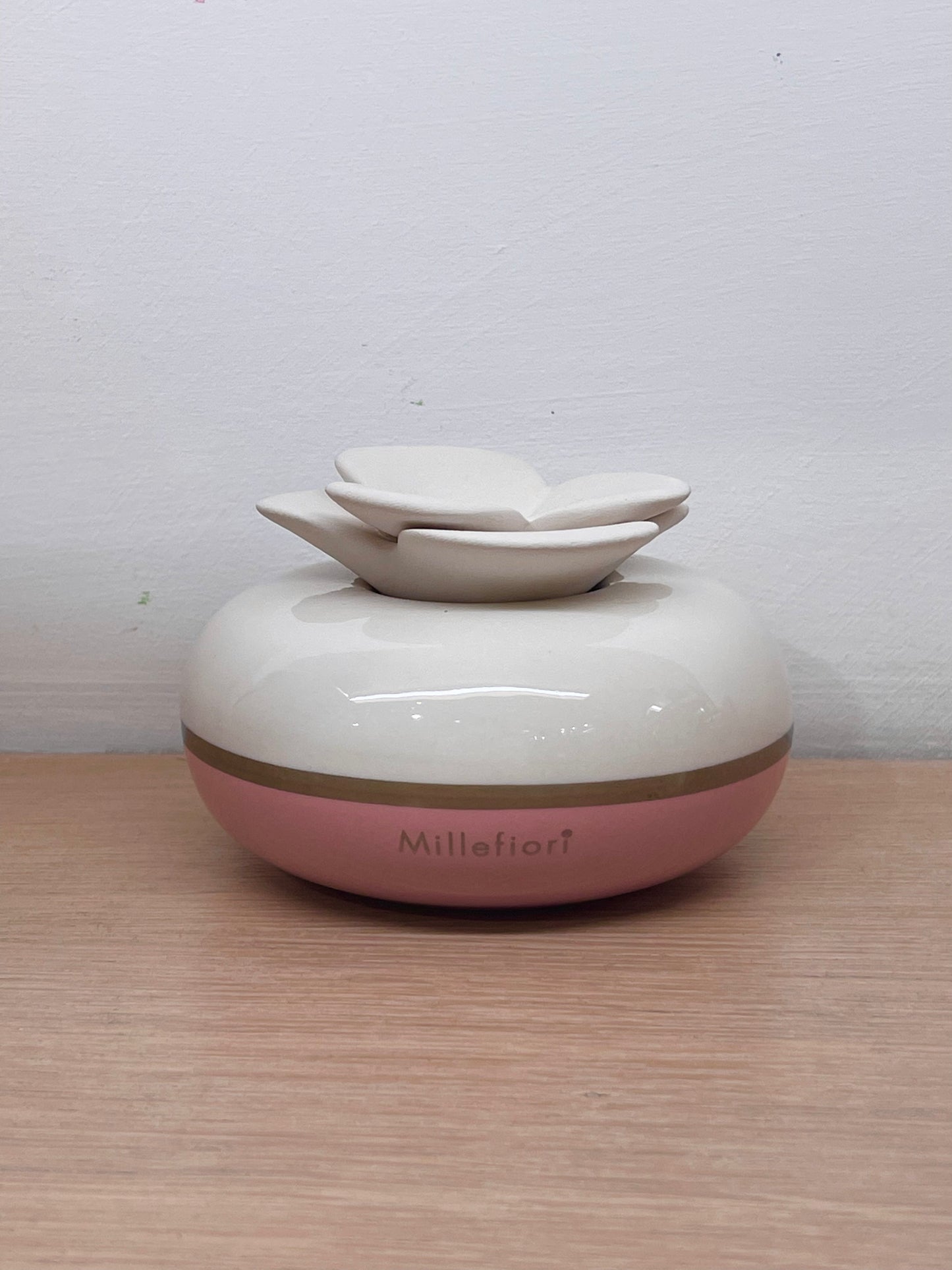 Air Design diffusore di fragranza colore rosa - Millefiori Milano