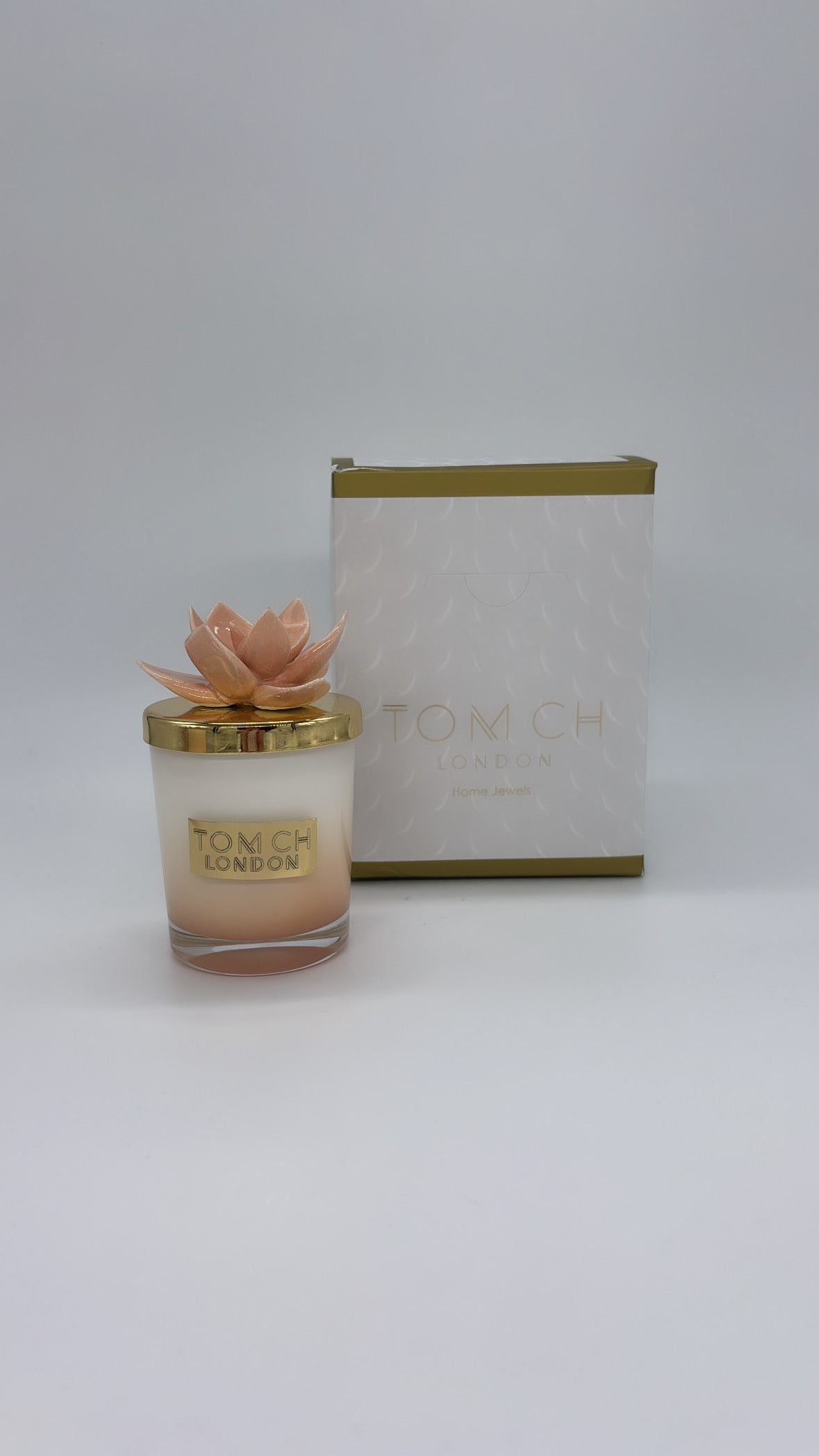 Candela con tappo a fiore linea 'Denise Curcuma' - TOM CH LONDON