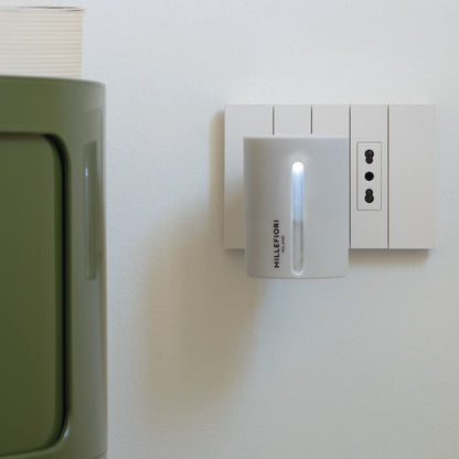 Diffusore di fragranza elettrico grigio perla - Millefiori Milano