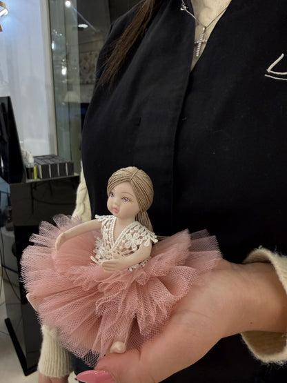 Bambola in tulle piccola rosa