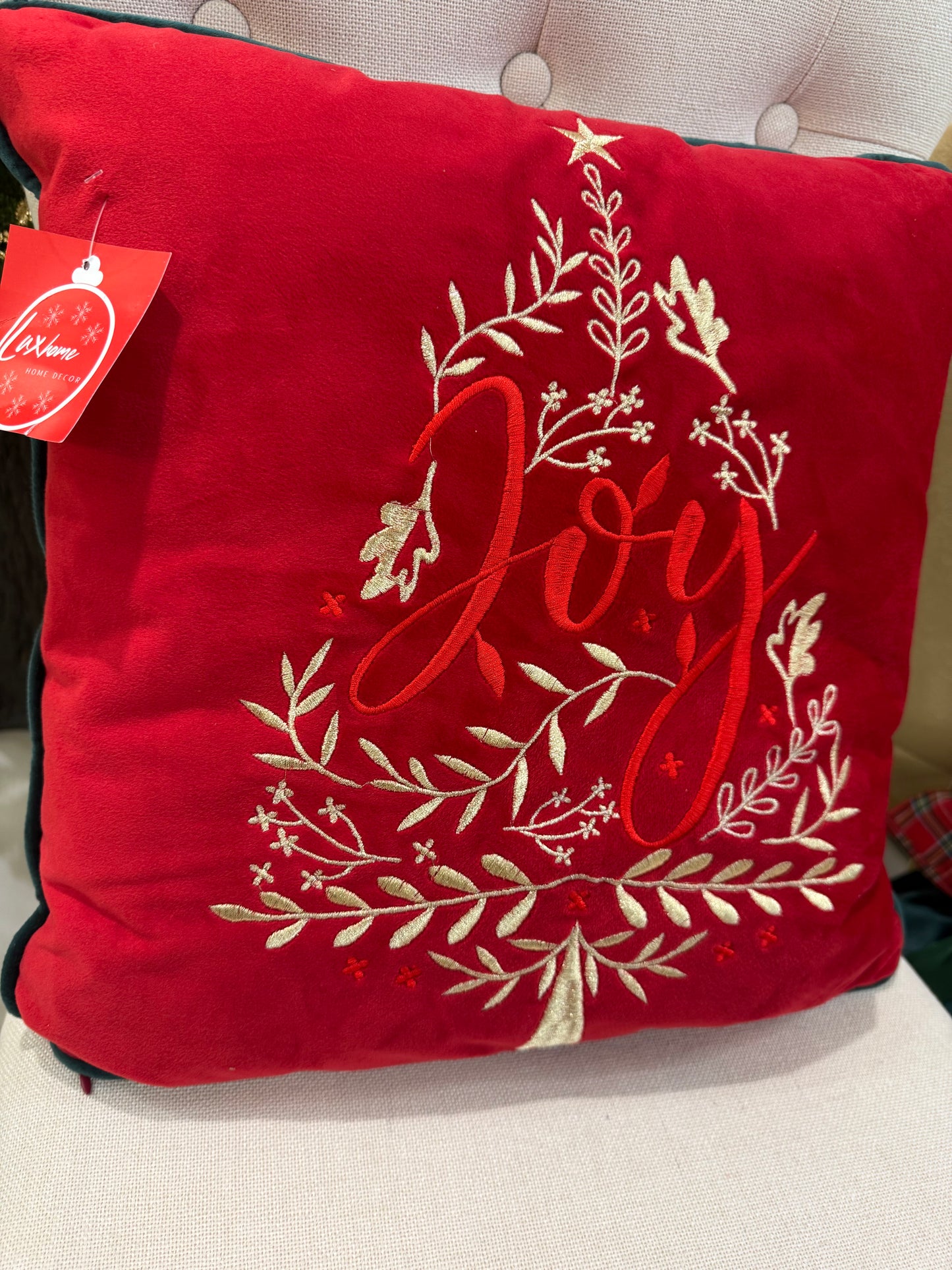 Cuscino con scritta ‘Joy’ e albero 47x47 - Clodette