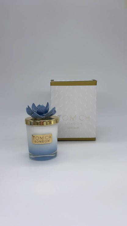 Candela con tappo a fiore linea 'Denise Curcuma' - TOM CH LONDON