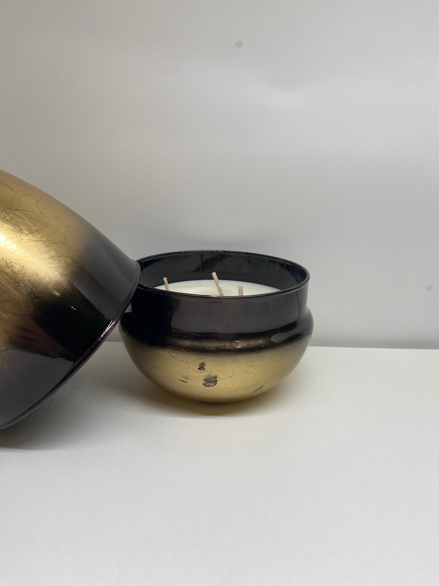 Candela collezione Dubai uovo nera e oro - TOM CH LONDON