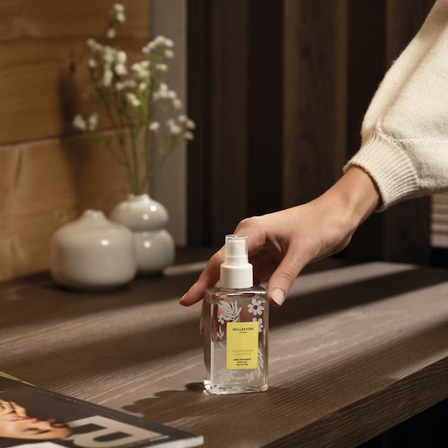 Spray per tessuti 100ml 'Luce di gardenia' - Millefiori Milano